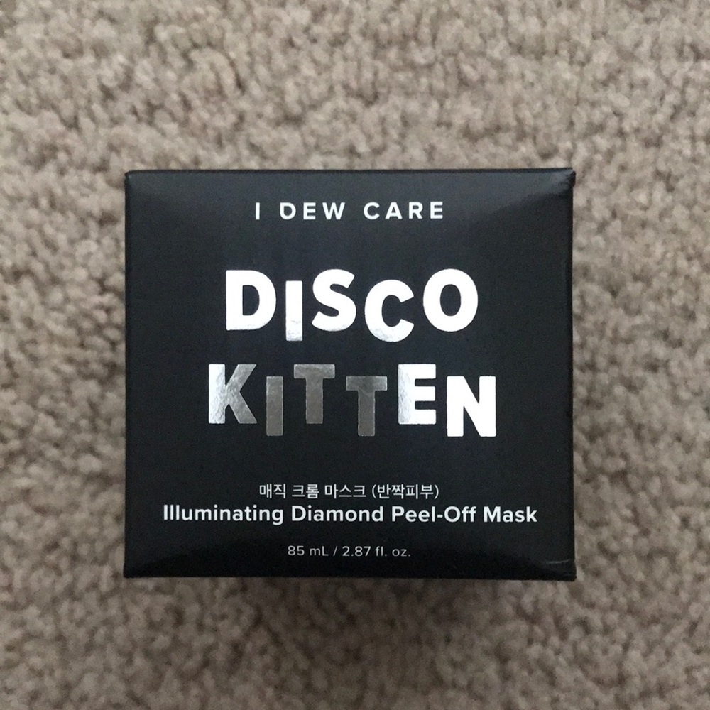 Illuminating mask